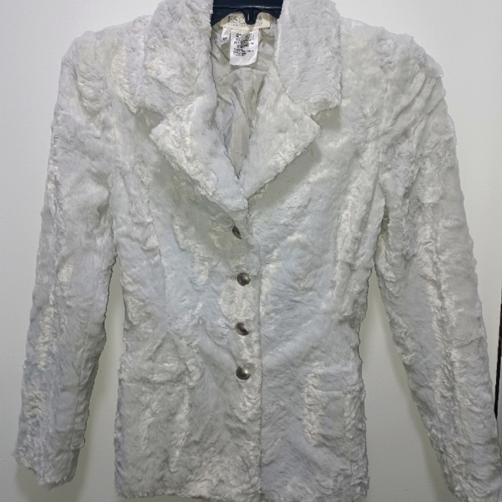 Escada White Teddy Jacket Luxurious Faux Fur